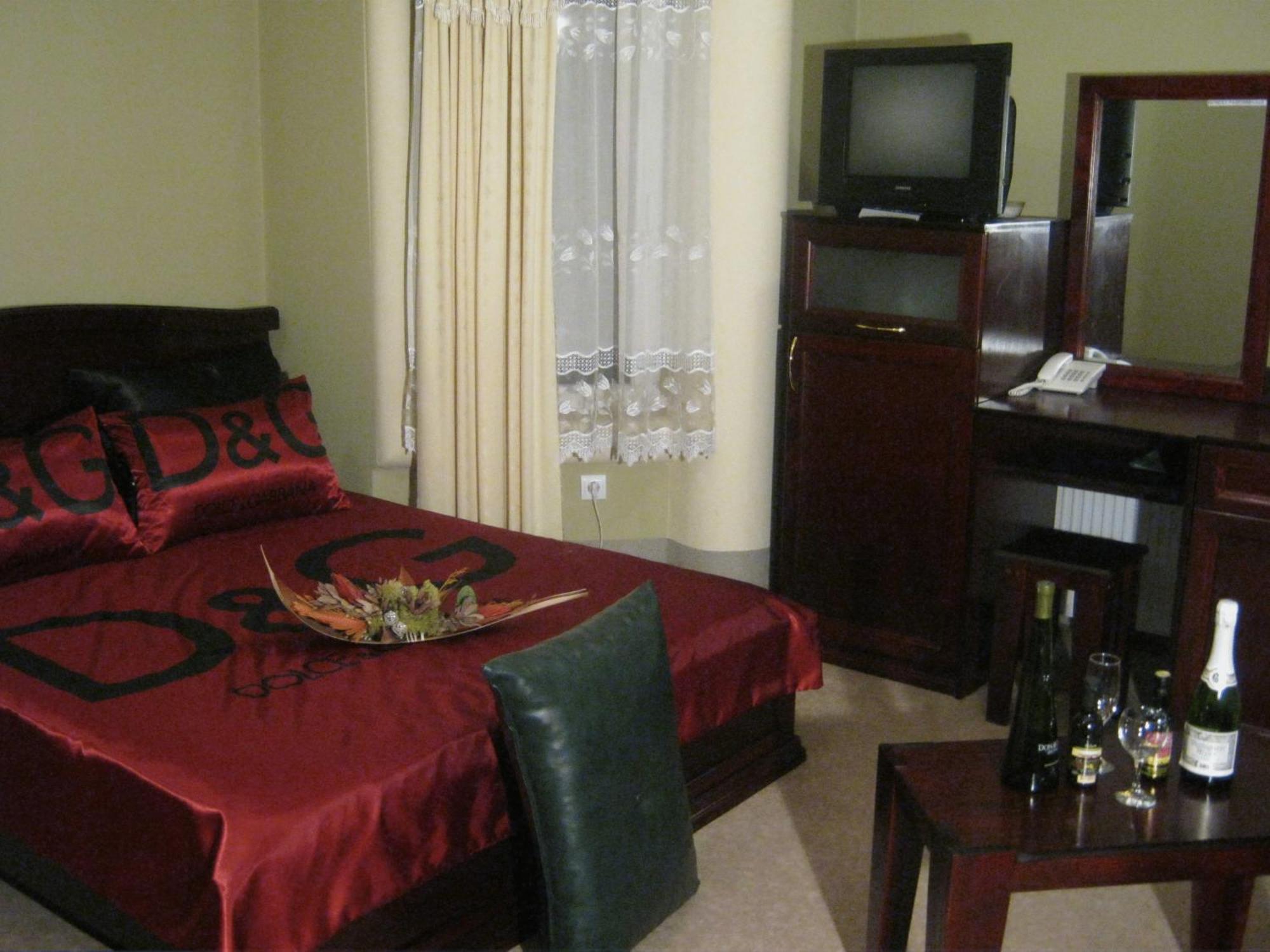 Hotel Vila Mitic Luxx Spa Centar Leskovac  Dış mekan fotoğraf