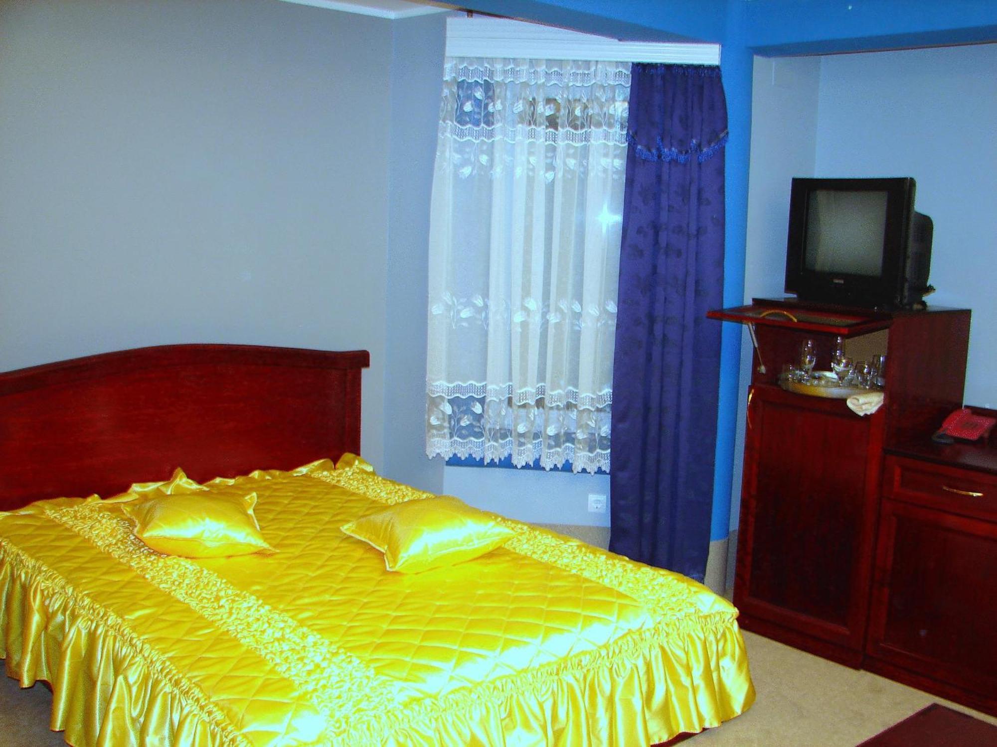 Hotel Vila Mitic Luxx Spa Centar Leskovac  Dış mekan fotoğraf