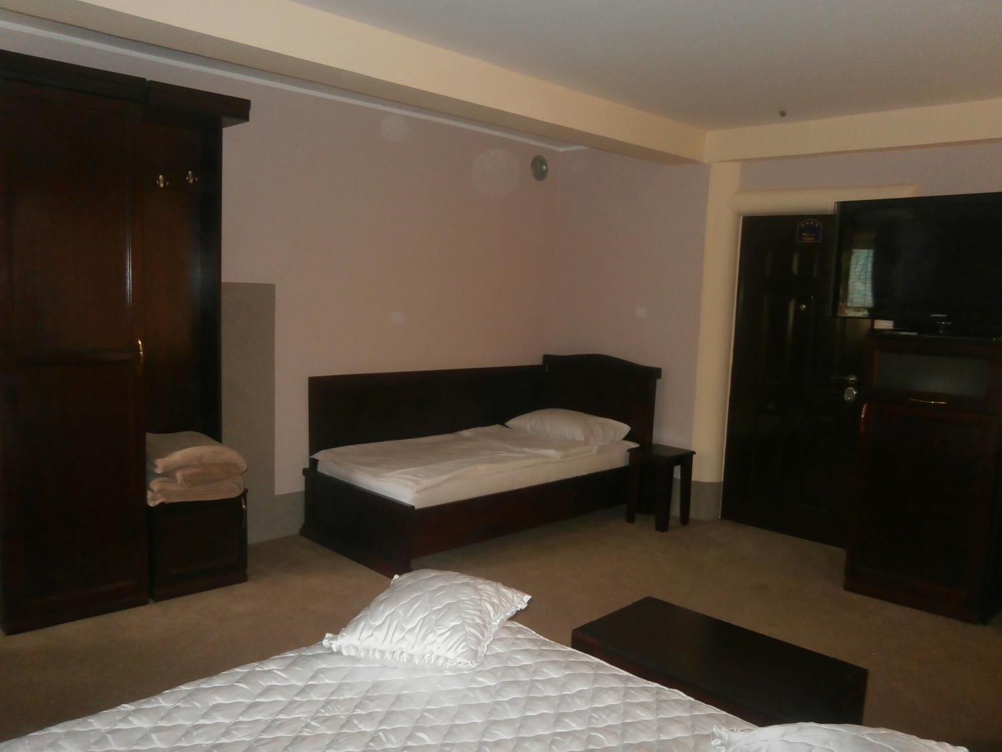 Hotel Vila Mitic Luxx Spa Centar Leskovac  Dış mekan fotoğraf