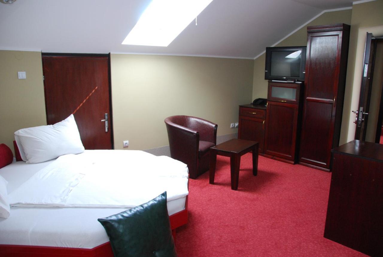 Hotel Vila Mitic Luxx Spa Centar Leskovac  Oda fotoğraf